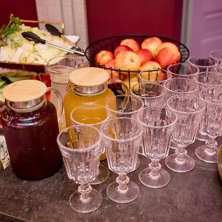 Cardinal Apartahotel